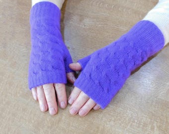 Ladies Cashmere Wristwarmers – Long Cable Fingerless Mitts with Keystone Thumb | Handcrafted in Hawick, Scotland