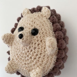 Pelle the hedgehog (ENGLISH PATTERN)