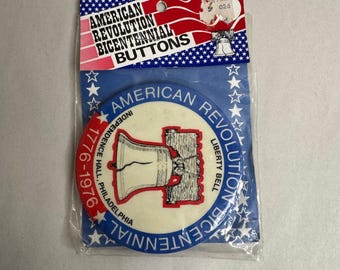 Vintage 1976 American Revolution Bicentennial Liberty Bell Pin Button NG Slater
