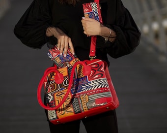 Echte Ureinwohner Leder Geldbörse & Brieftasche für Frauen Handbemalte Rindsleder Schultertasche Tribal Design Boho Hippie Rote Tasche Geschenk für Sie