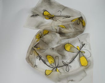 Handbemalter Seidenschal, Grauer und Gelber Blumenschal, 100% reine Seide, Einzigartiges Muttertagsgeschenk, Luxus-Aquarell-Botanischer-Schal