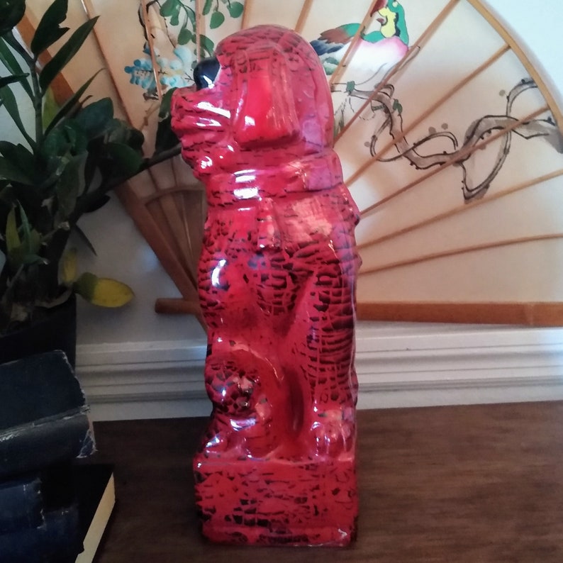 red foo dog statue
