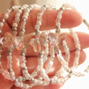 Bracelet papillon perlé de graines de verre fait à la main | Bracelet papillon | Bracelet papillon en verre empilable | Cadeau de bijoux papillon pour elle
