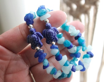 Women's Handmade BOHO Beach Sea Turtle Blue Mix Chip Beaded Bracelet | Beach Sea Turtle Jewelry | Beachy Jewelry | Beach Turtle Jewelry Gift