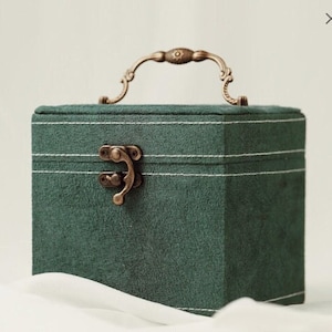 Boîte à bijoux de voyage en daim vert de style vintage, couvercle miroir, présentoir à bijoux, organisateur de bijoux, cadeau pour elle, cadeau pour mariage fête des mères