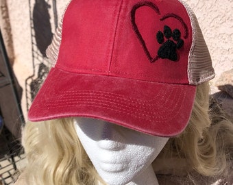 Paw prints on my heart hat, cat mom, dog mom, ponytail hat