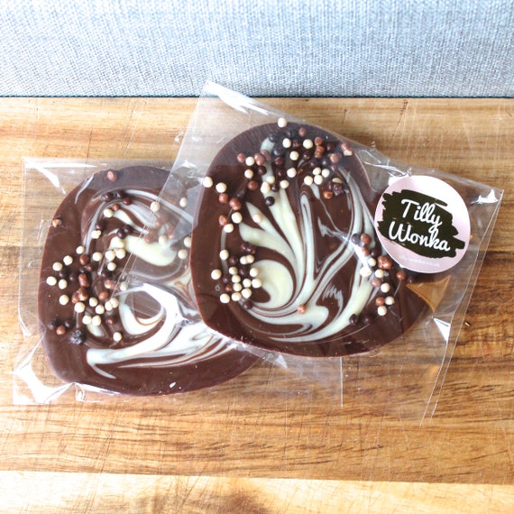 Milk & White Chocolate Swirl Love Bar - Heart Shaped Chocolate Bar - Fairtrade Belgian Chocolate - The Perfect Gift Idea