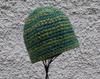 Casquette en laine alpaga/mérinos, crochetée, marbrée de vert, très chaude