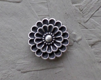 Magnetic brooch as flower, 23 mm