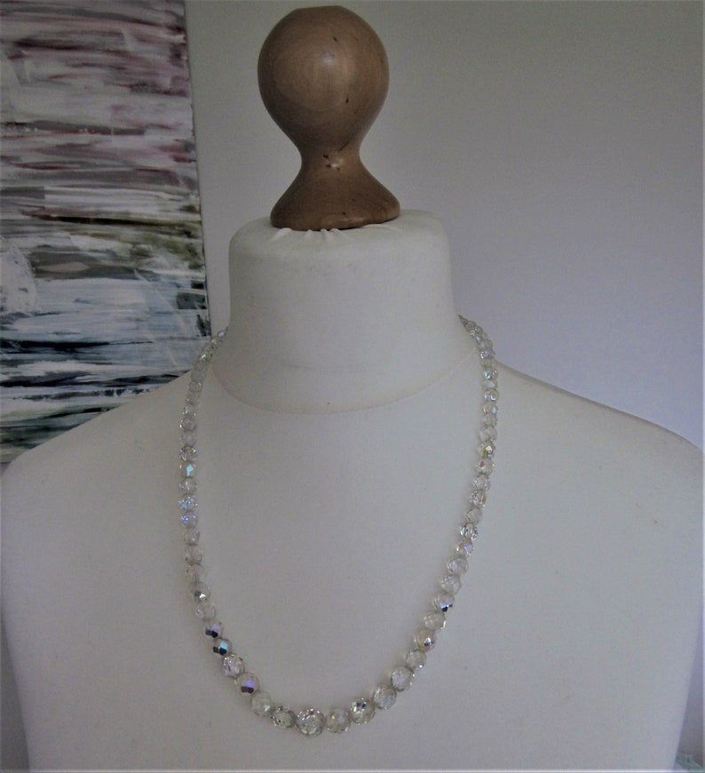 Vintage graduated Faceted Crystal Glass Bead necklace
