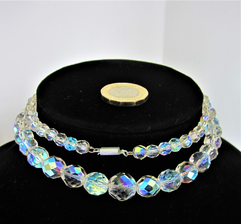 Vintage graduated Faceted Crystal Glass Bead necklace