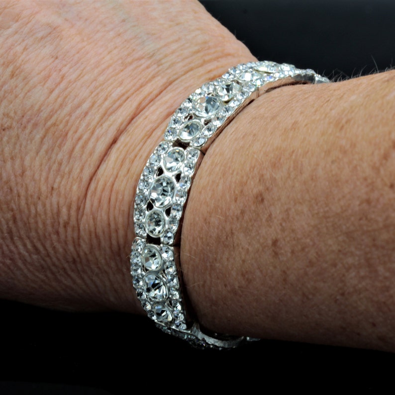 Lovely sparkly stretch panel bracelet with clear faceted rhinestones