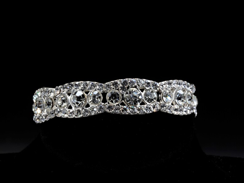 Lovely sparkly stretch panel bracelet with clear faceted rhinestones