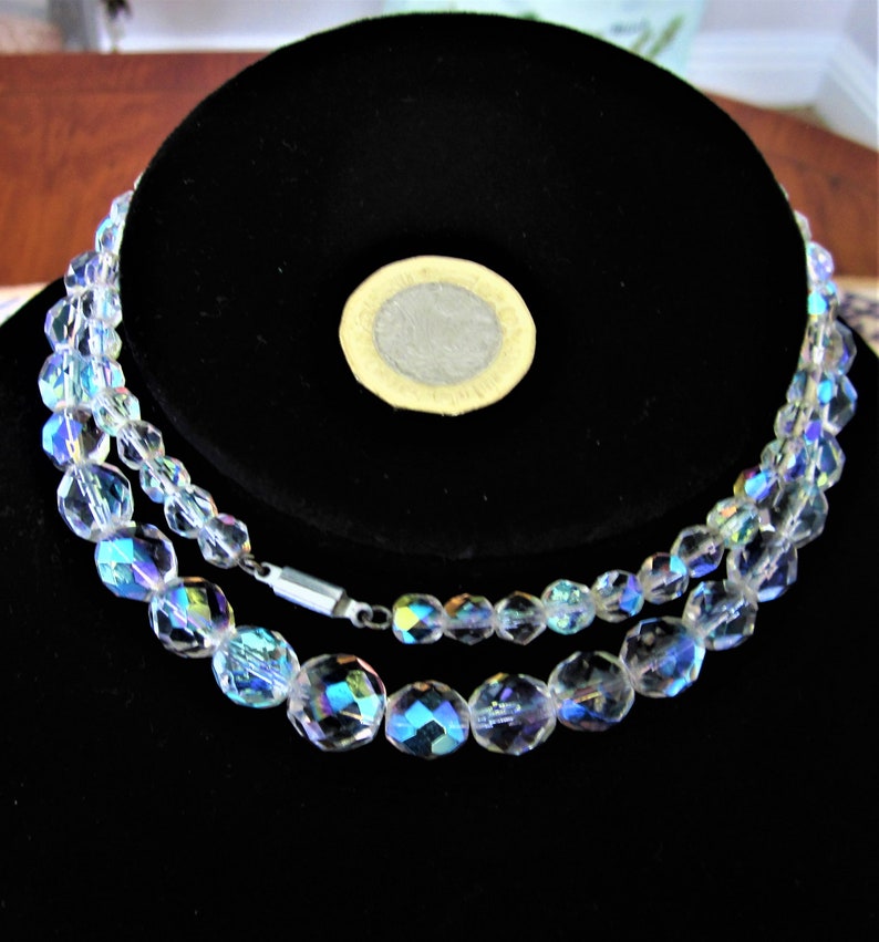 Vintage graduated Faceted Crystal Glass Bead necklace