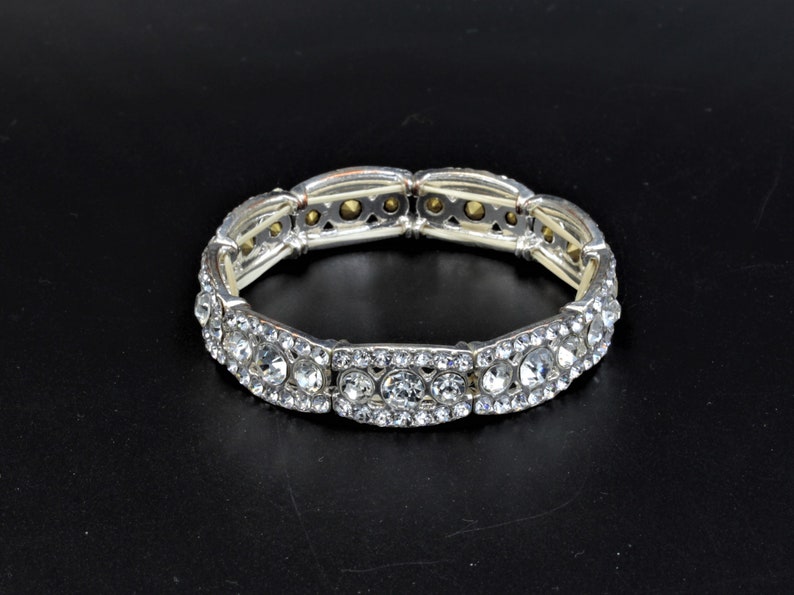 Lovely sparkly stretch panel bracelet with clear faceted rhinestones