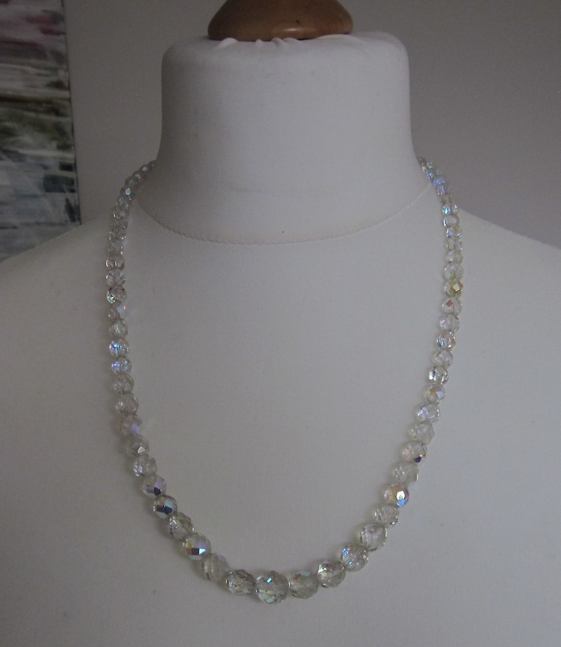 Vintage graduated Faceted Crystal Glass Bead necklace