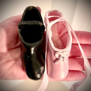 Grifo topper pastel y zapatilla de ballet -Recuerdo de arcilla