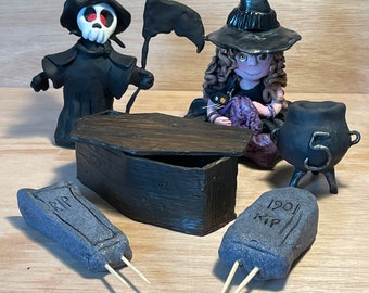 Bulk Halloween decorations cake toppers