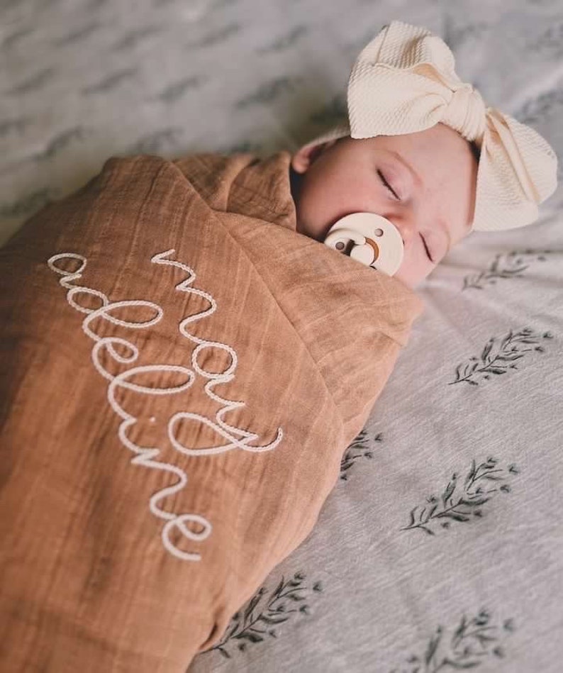 Hand Embroidered Baby Swaddle // Personalized Monogram Muslin Blanket image 4