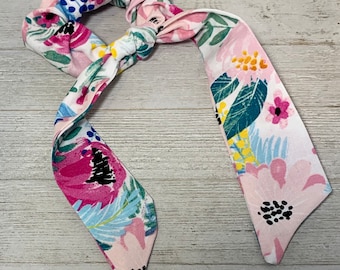 Blooming Beauty: Magenta Floral Cotton Scrunchy Hair Tie, Ponytail Holder, Knot Bow, Hair Scarf – The Perfect Gift for Your Best Friend!