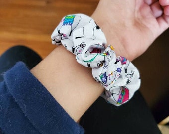 Llamas on White Scrunchie Apple Watch Band, Fitbit Versa, Galaxy Smartwatch, Skin Friendly Strap, 20mm, 22mm, Replacement