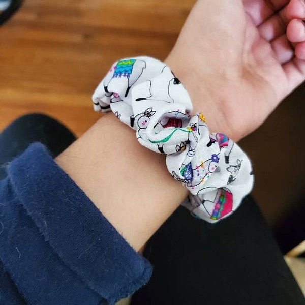 Llamas on White Scrunchie Apple Watch Band, Fitbit Versa, Galaxy Smartwatch, Skin Friendly Strap, 20mm, 22mm, Replacement