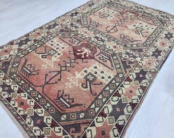 Red Oushak Turkish Rug: Vintage Anatolian Kilim, Bohemian Decor (3.2x5.2)