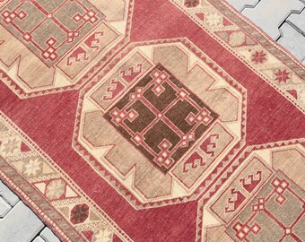 3x6 Vintage Oushak Rug: Bohemian Turkish Kilim, Faded Decor