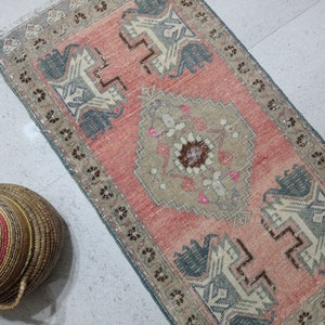Small PINK and GRAY  VINTAGE Rug ,1x3, , Turkish  rug ,48x95  area  rug  vintage  rug  oushak  rug bohemian rug small rug door mat