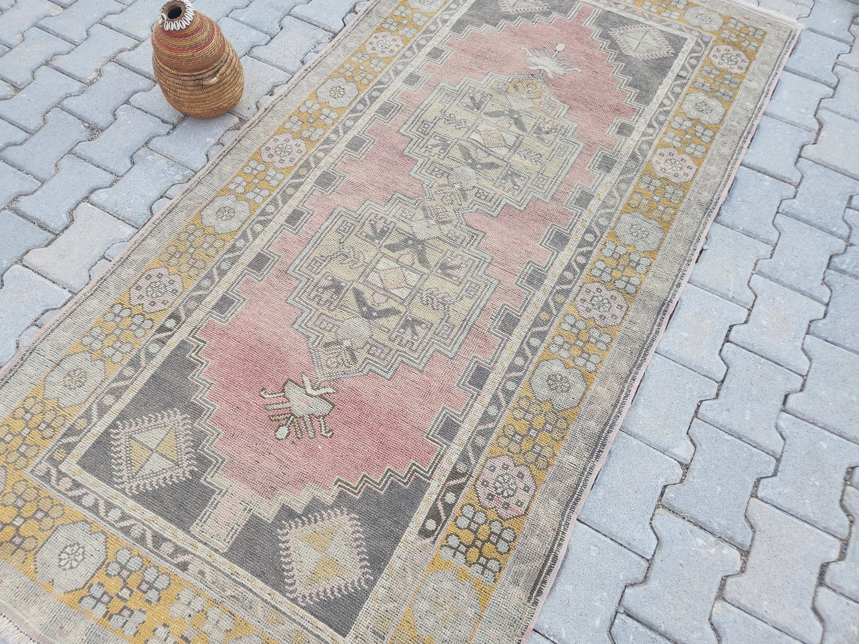 4x7 ピンク ヴィンテージ ウシャク ラグ、アナトリア キリム ラグ