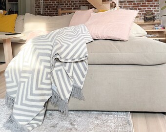 HAKLAA Cotton Throw Blanket, Scandinavian Geometric Design