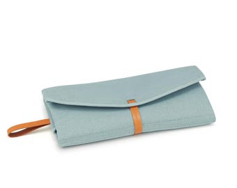 OKKA Scandinavian Travel Dog Mat – Portable Pet Bed with Leather Detail (100cm).