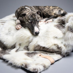 TÖSSE dog blanket, Modern dog blanket, faux fur,  Scandinavian design, designer bed, dog bed cover, fur blanket, gift for dog, gift for cat,
