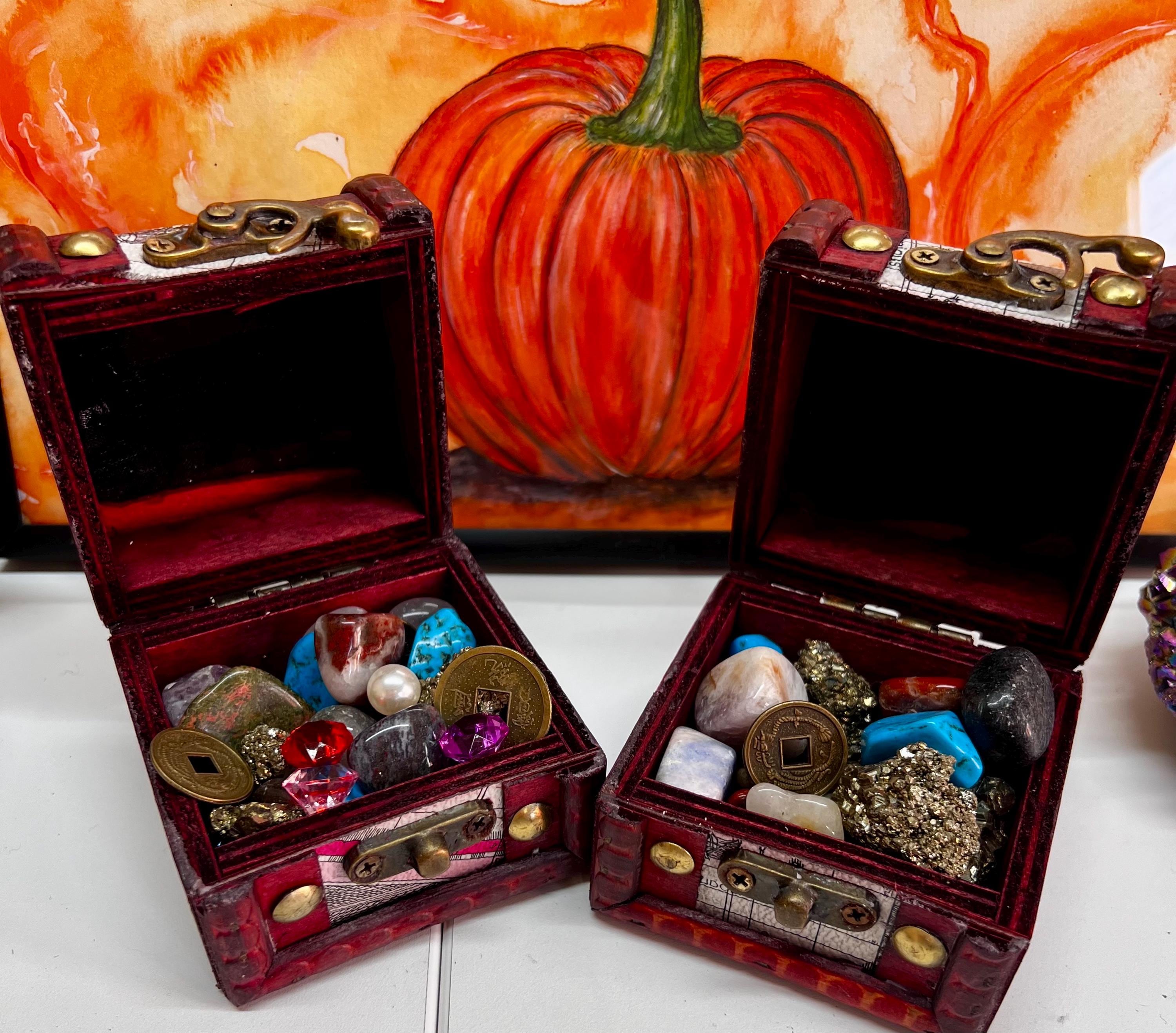 Miniature Pirate Treasure Chest With Gemstones & Jewels - Etsy UK