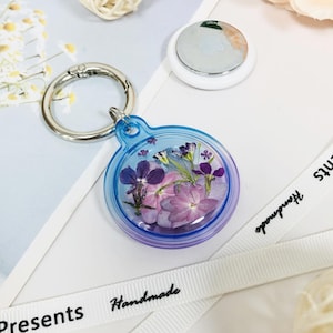 Natural real flower case for AirTag,flower AirTag holder,colorful AirTag keychain,gift for her,cute waterproof AirTag case,pet tracker case