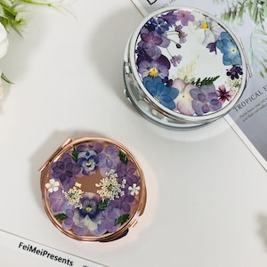 Multifunctional round pressed flower box,Multiple sizes and colors,real flowers pill box birth control pill case,makeup case with mirror