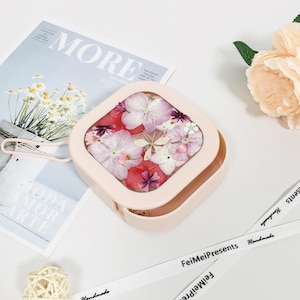 Caja de almacenamiento de flores prensadas de color rosa, hebilla emergente, portátil, para joyería, banda para el cabello, hisopo de algodón, cortaúñas, caja de almacenamiento multifuncional, regalo para ella