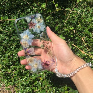 Pressed real dried flower phone case,iPhone 17 Pro Max 16e 15 Pro case,Samsung S25 Edge S25 ultra S24 case,Google Pixel 10 Pro 9 Pro 9A case