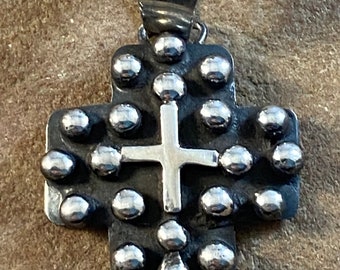 Small Beautiful Navajo Sterling Silver Santa Fe Cross Raindrop Pendant