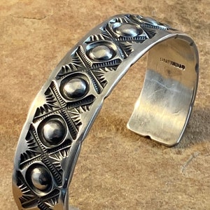Quality Rose Singer Native American Jewelry Navajo Sterling Silver Geoemetric Bracelet Quality Rose Singer Native American Jewelry Navajo Sterling Silver Geoemetric Bracelet