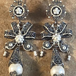 Beautiful Mexican Sterling Silver & Pearl Filigree Frida Earrings