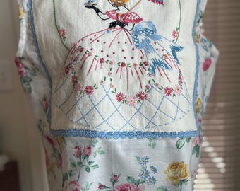 Vintage Embroidery/Cabbage Rose  Crop Top