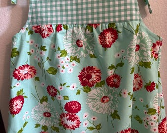 Vintage 1970s Pattern/ New Aqua & Red Floral Top