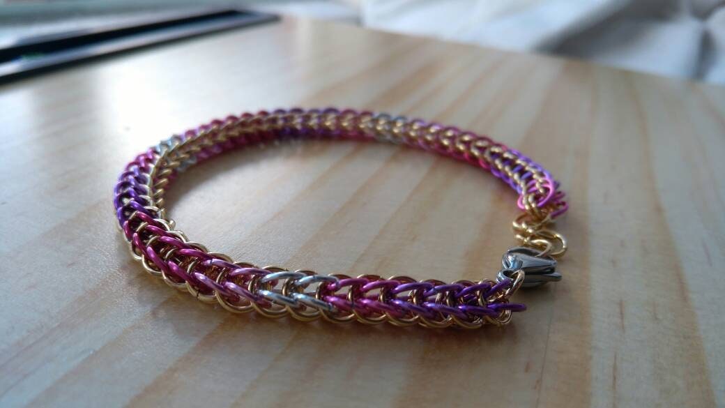 LGBTQ Lesbian Pride Chainmail Persian Bracelet - Etsy