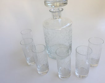 Vintage Decanter and shot glass set