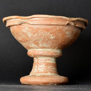Romersk antikens keramikkanna replika III-IV c. e.Kr., miniatyrterrakotta museumsreproduktion