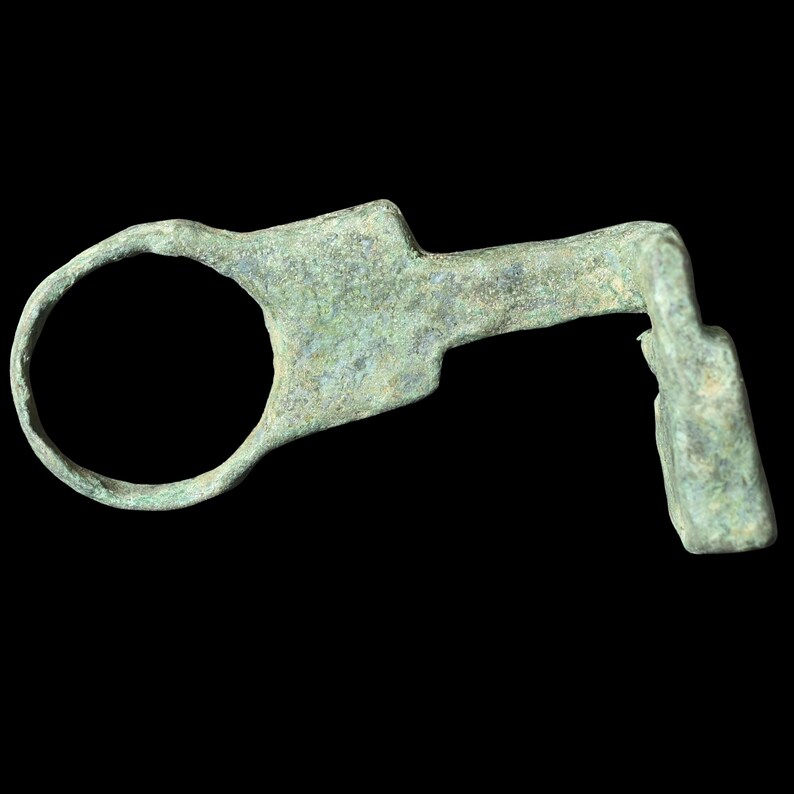Ancient Roman Patinated Bronze Key Ring 1-3 C. AD | Handcrafted Replica ...