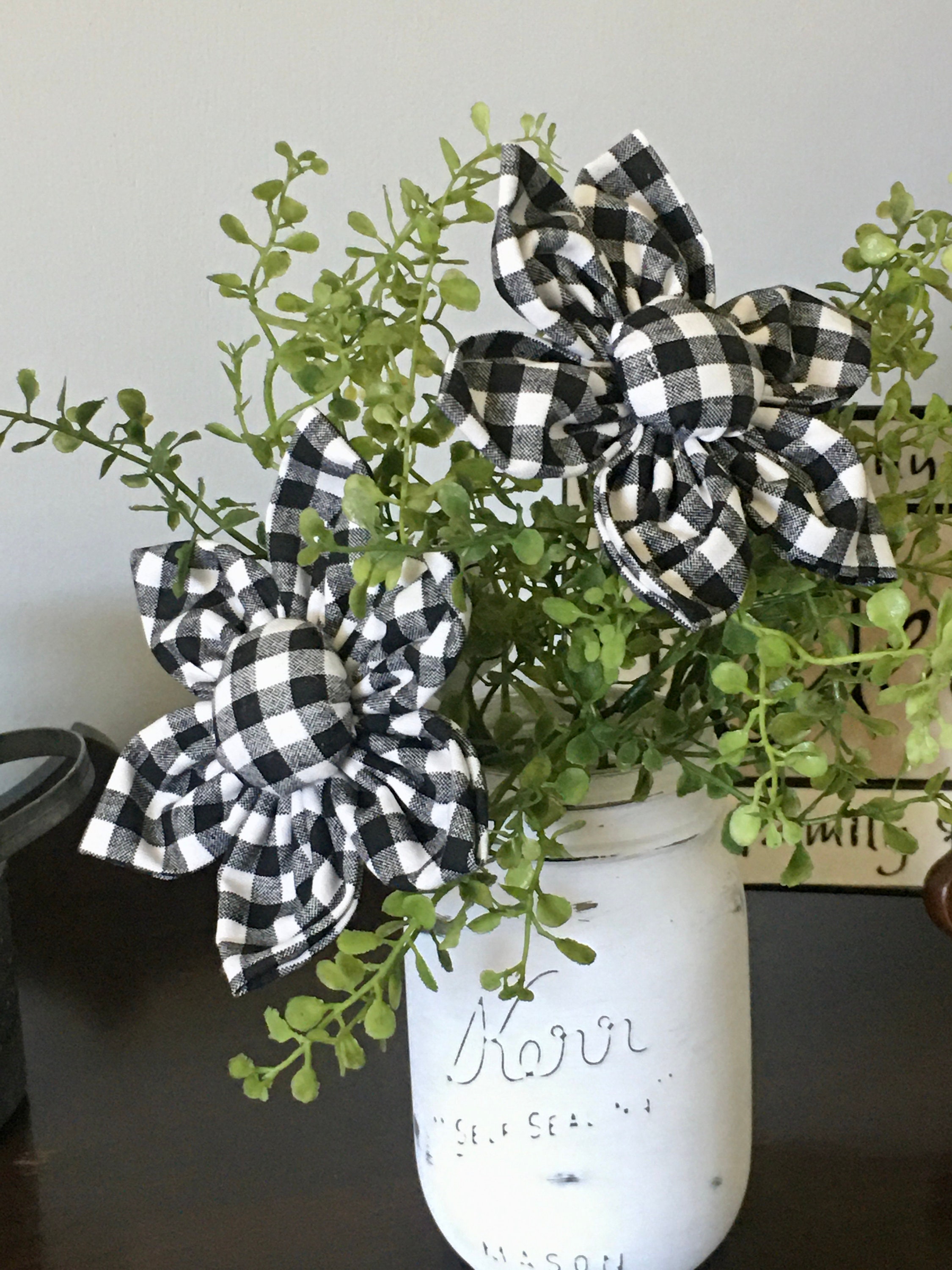 Black and White Check Fabric Flowers, Buffalo Plaid Farmhouse Decor, Flower  Picks, Wreath Attachment, Spring Decor, Summer Decor - Etsy