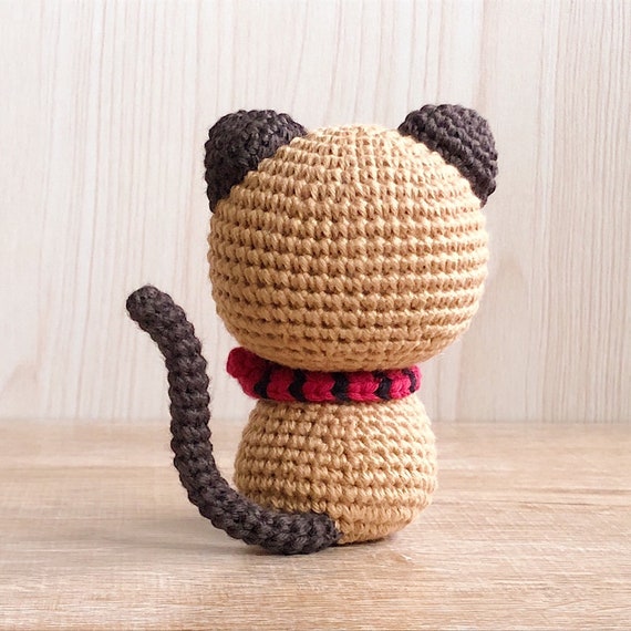 Clover, the Little Snowshoe Kitten Pattern | Crochet Cat Pattern