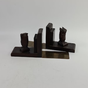 A pair of vintage carved wood OWL book ends